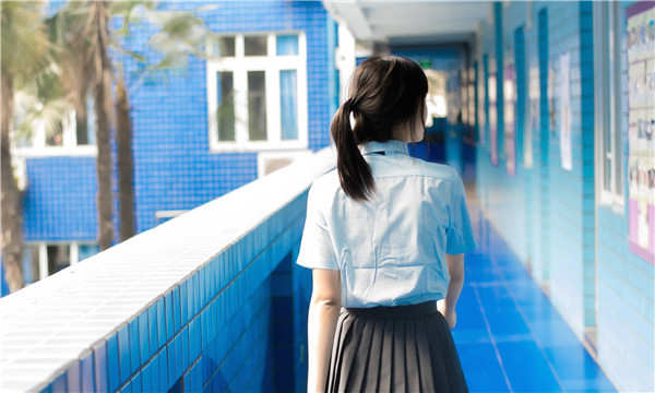 册亨如何找到一个可以帮助我生孩子的女人？